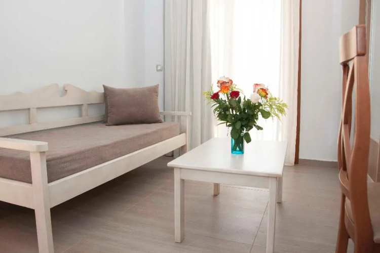 Sunny Suites