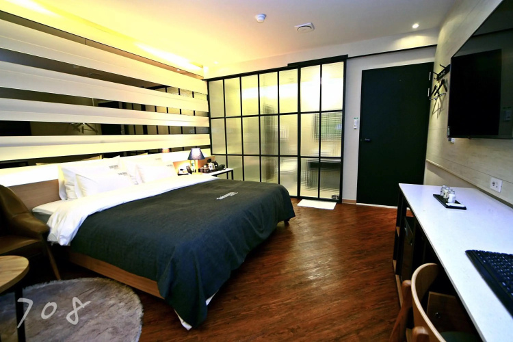 2 Heaven Hotel