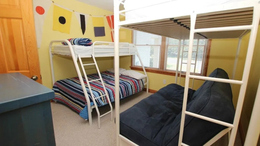 Catchin Waves - 4 Br Home