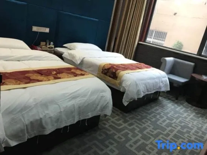 Deluxe Twin Suite
