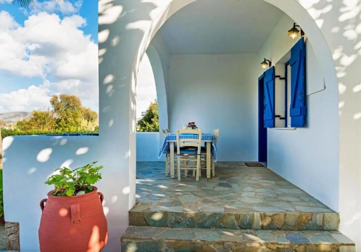 2 Bedrooms Cottage