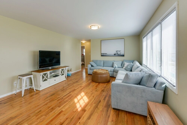 3 Bedrooms Cottage