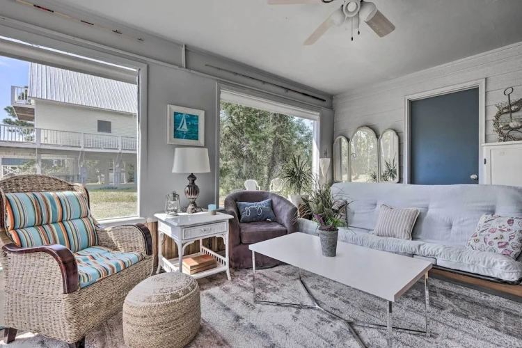 3 Bedrooms Cottage