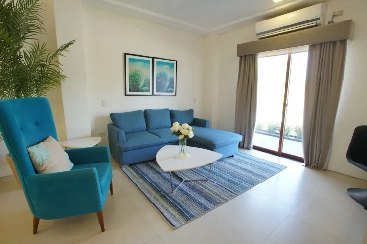 Family Suite with pool view
