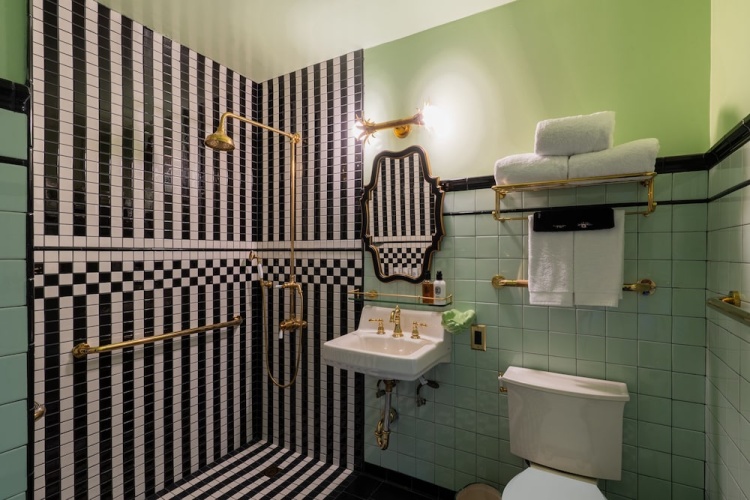 Lafayette Hotel & Suites In San Diego photo 10