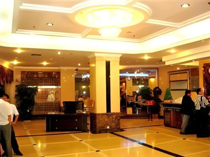 Out Sky Hotel