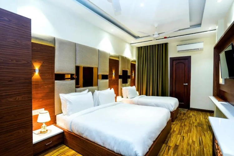Deluxe Triple room