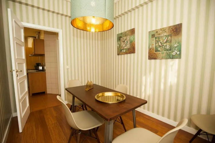 ML Apartments Charming Rooms