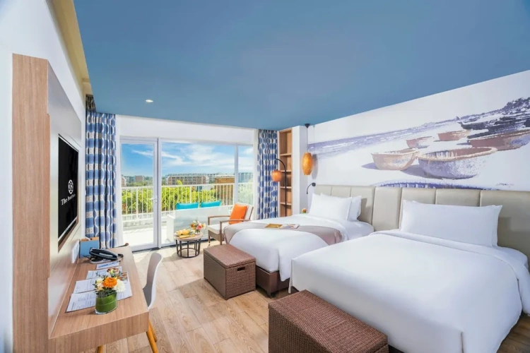 Deluxe Twin room with balcony and with garden view