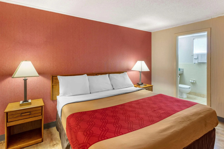 Economy Inn