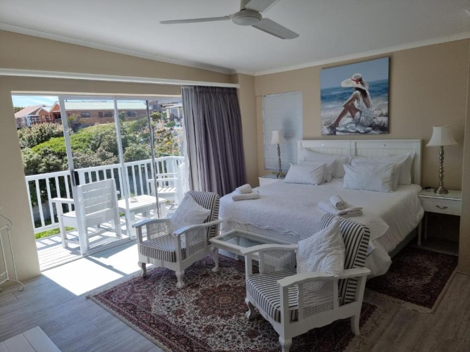 Deluxe Double room with balcony and with sea view
