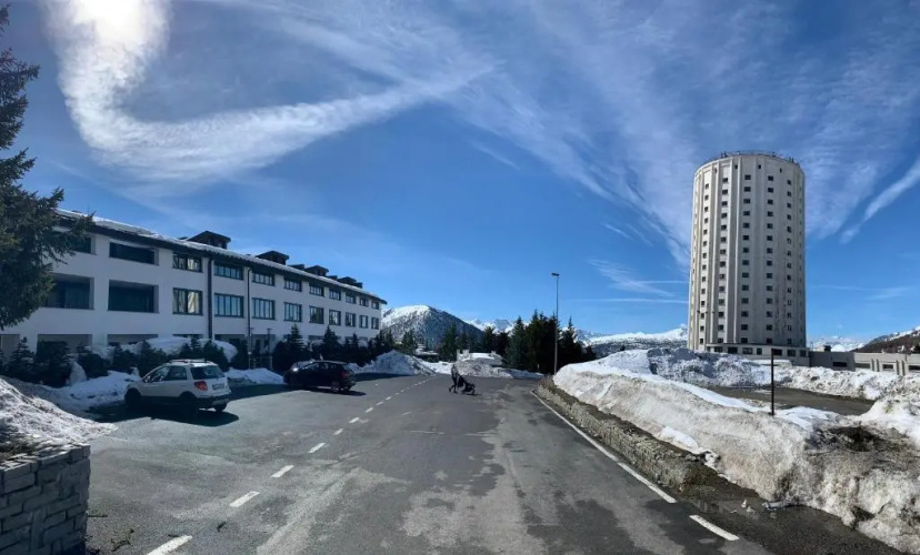 Nice House on the Ski Slopes