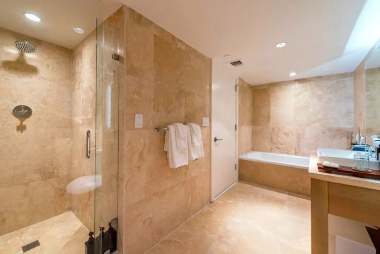 24th Street Condo #89998