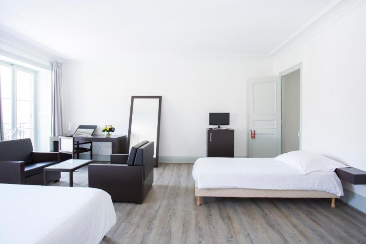 Standard Quadruple room