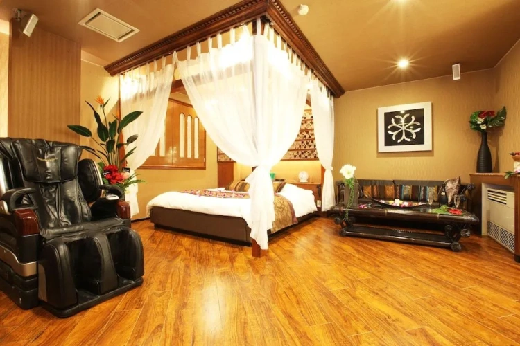 Guest rooms