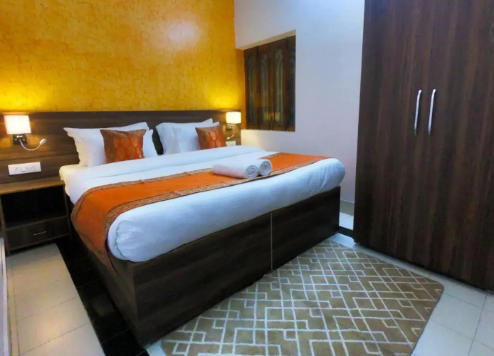 Live Free Hostel
