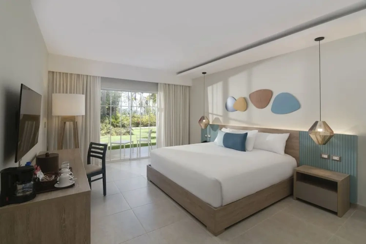Standard Double room with garden view