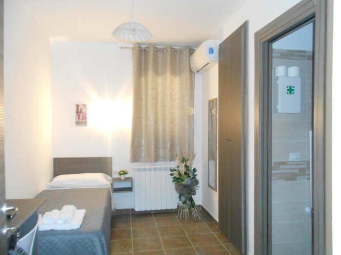 Standard Single room