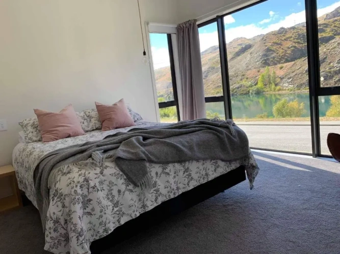 3 Bedrooms Cottage