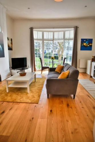41B Wellington Suites
