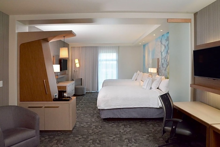1 Bedroom Quadruple Suite