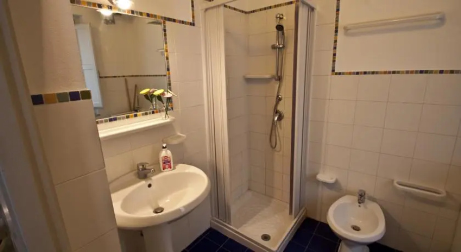 4 Rooms Relax