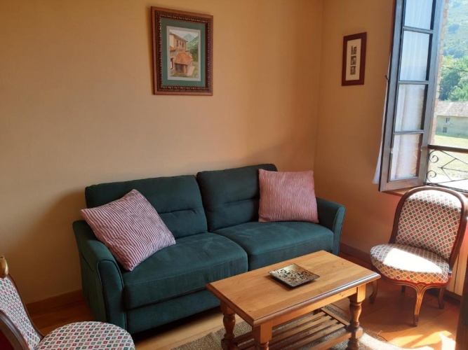 3 Bedrooms Apartment