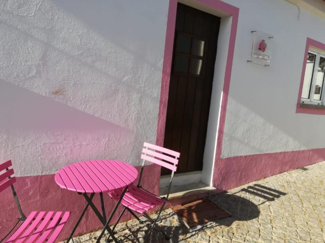 2 Bedrooms Cottage