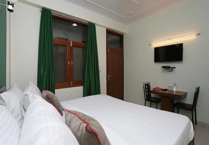 Noida Nest Guest House