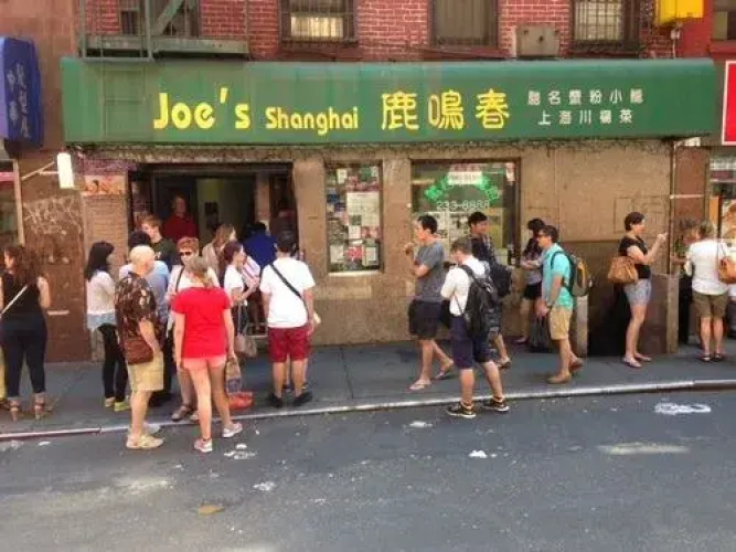 Extraordinary Flat in Chinatown