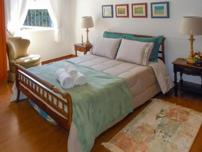 Casa com 2 Quartos em Serra Negra