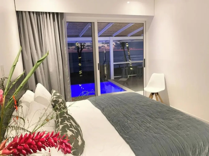 Backyard Beach House Oceanfront Luxury 5 Bdr
