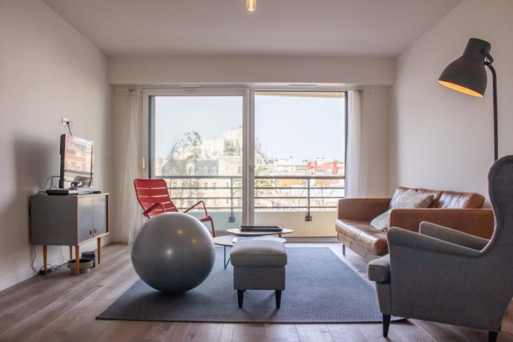 3 Bedrooms Apartment