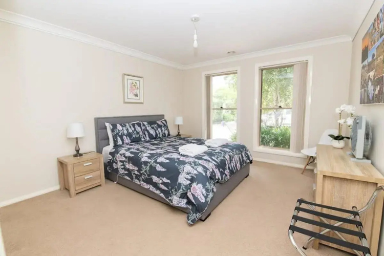 Franklin Villa, Central, Comfy & Convenient