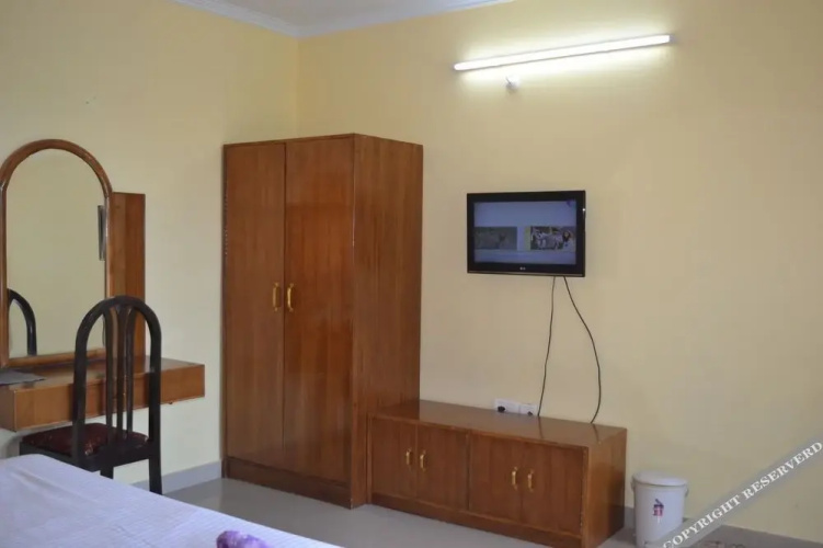 Hotel Nirvana