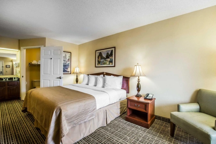 Standard room with balcony