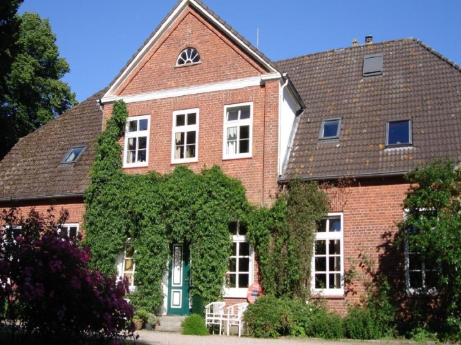 2 Bedrooms Cottage