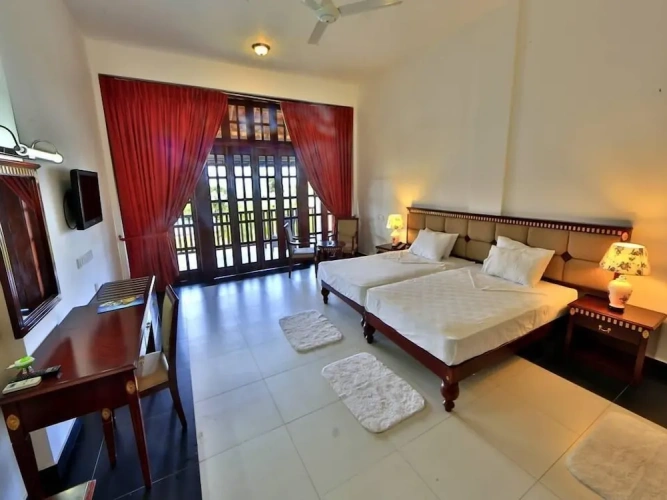 1 Bedroom Deluxe Double room with balcony and beachfront