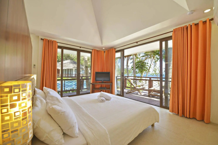 Rieseling Boracay Beach Resort