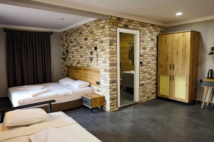 Deluxe Quadruple room