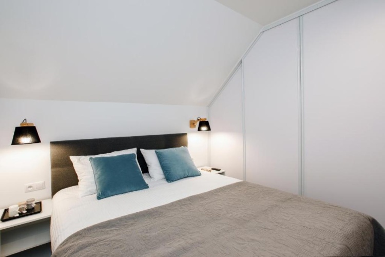 1 Bedroom Double Apartment