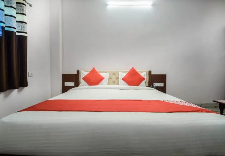 Hotel Moonlight By OYO Rooms