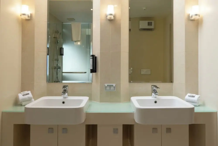 2 Bedrooms Executive Penthouse room with balcony
