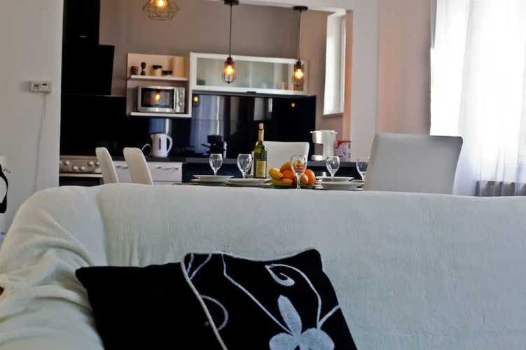 Apartment Toni