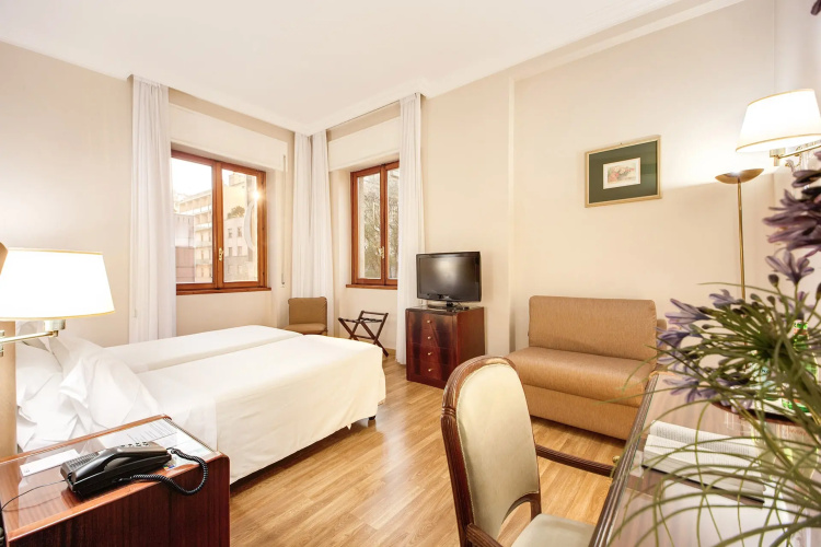 Hotel Bristol