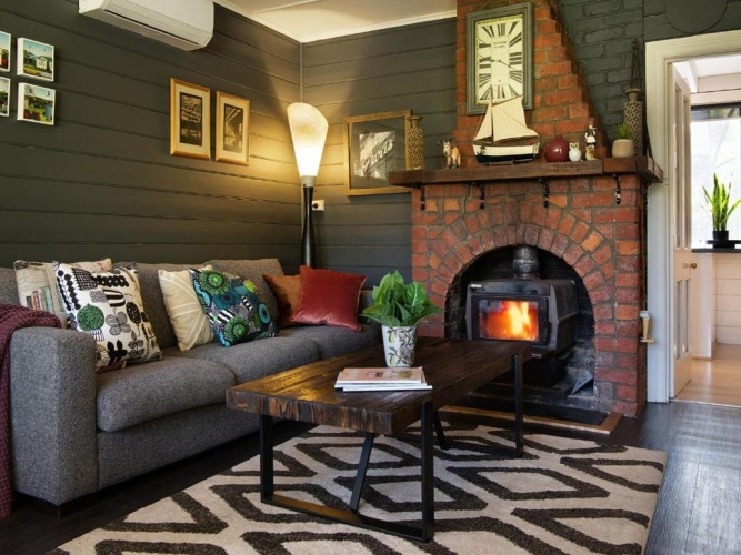 2 Bedrooms Cottage