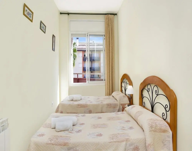 Cozy Apartment, 350m From Beach