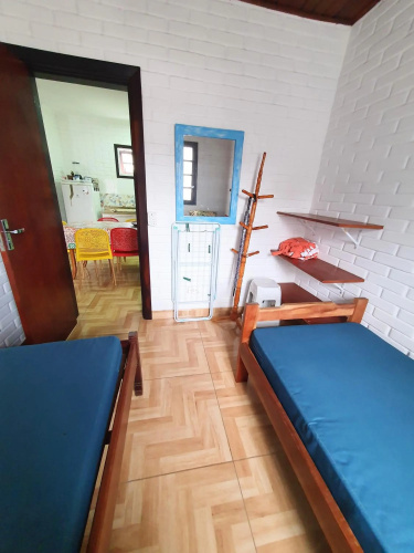 Apartamento com 2 quartos, piscina e churrasqueira, próximo à Praia do Itaguá
