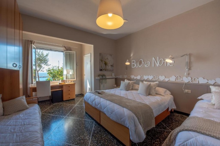 Standard Quadruple room