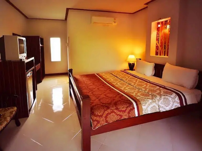 Baan Mo Resort
